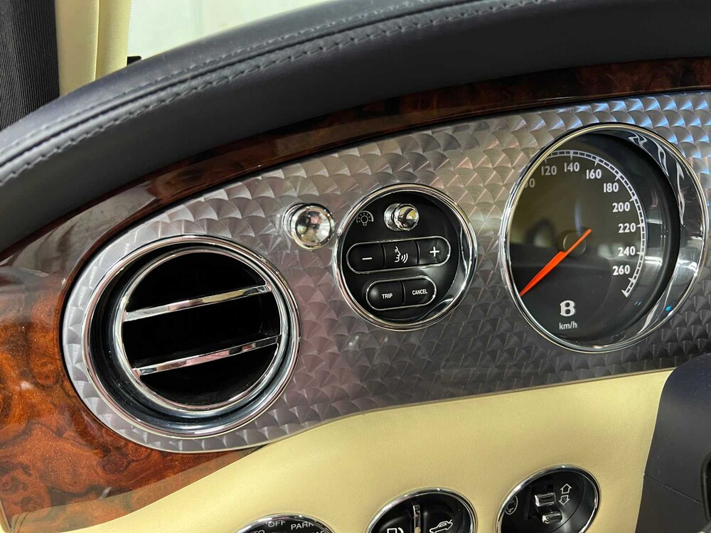 Bentley Arnage 6.8 V8 T (Mulliner) 457pk 2006 (FACELIFT), 75-ZTS-2 Youngtimer