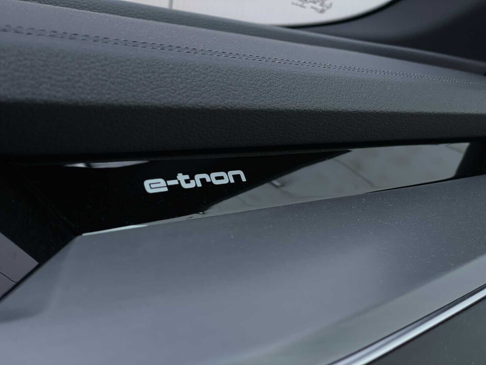 Audi E-Tron 55 Quattro Advanced 95 kWh S-Line 360pk 2019 (Origineel-NL), H-973-BH