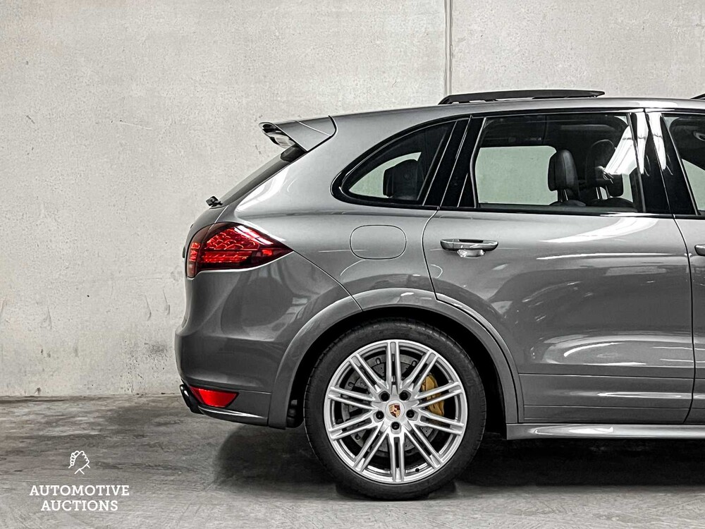 Porsche Cayenne GTS 4.8 V8 420pk 2013 (Origineel-NL), 8-KBF-18