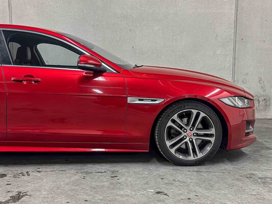 Jaguar XE 2.0 D R-Sport (Origineel-NL) Portfolio X760 163pk 2015, GS-106-G