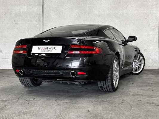 Aston Martin DB9 5.9 V12 Touchtronic 457pk 2005, 26-XJ-JD