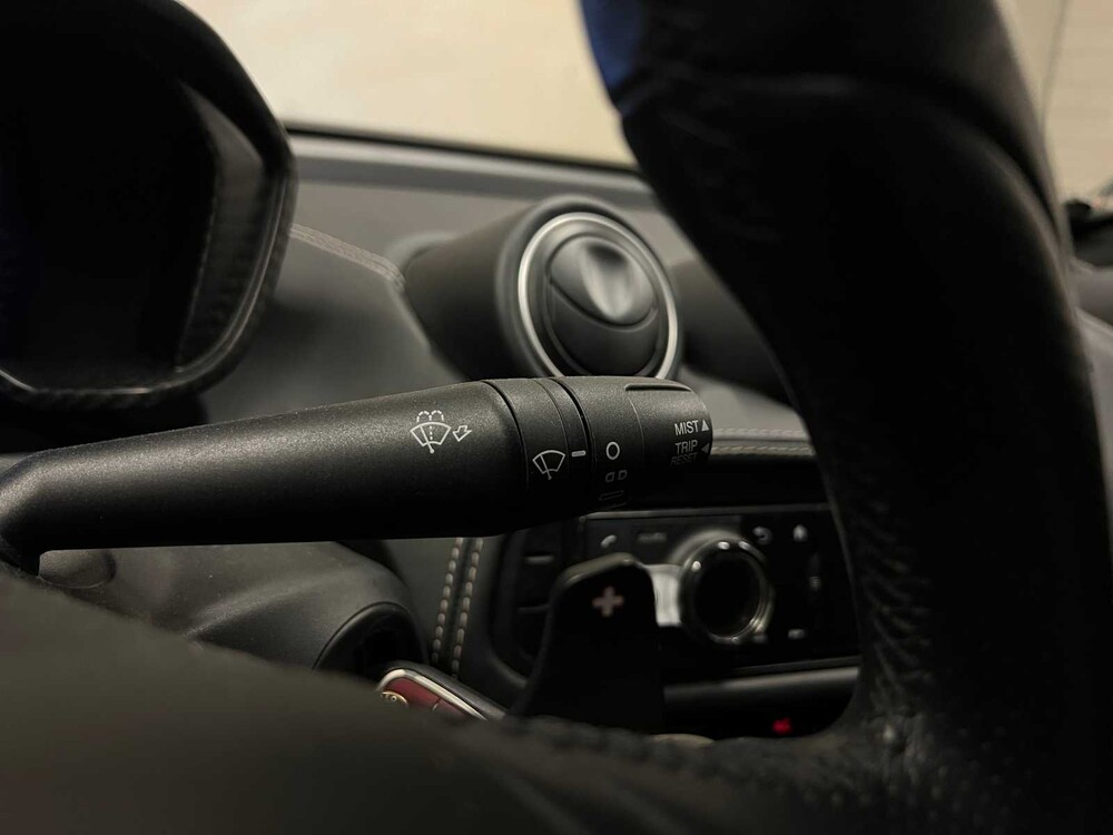 Alfa Romeo 4C Coupe 237PS 2015 (Markteinführung Limited Edition 181/500)