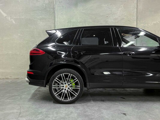 Porsche Cayenne S E-Hybrid 3.0 V6 416pk 2015 (Origineel-NL), GZ-024-N