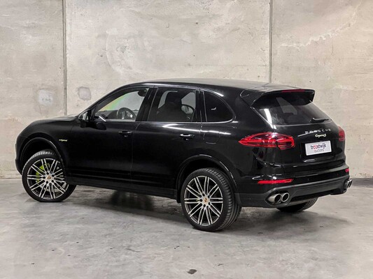 Porsche Cayenne S E-Hybrid 3.0 V6 416hp 2015 (Original-NL), GZ-024-N