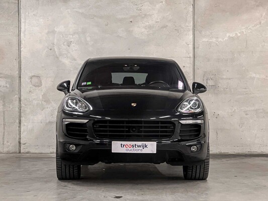 Porsche Cayenne S E-Hybrid 3.0 V6 416PS 2015 (Original-NL), GZ-024-N