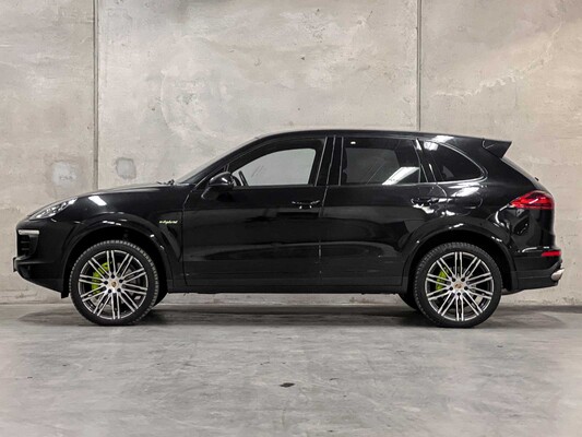 Porsche Cayenne S E-Hybrid 3.0 V6 416pk 2015 (Origineel-NL), GZ-024-N