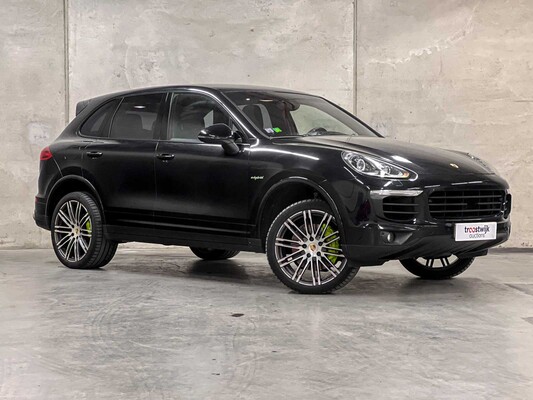 Porsche Cayenne S E-Hybrid 3.0 V6 416hp 2015 (Original-NL), GZ-024-N