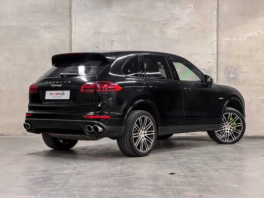 Porsche Cayenne S E-Hybrid 3.0 V6 416hp 2015 (Original-NL), GZ-024-N