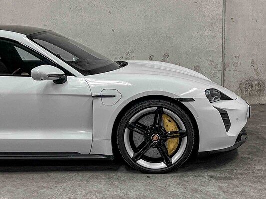 Porsche Taycan Turbo S 93 kWh 761PS 2020, Z-900-LD