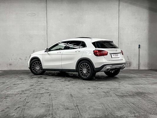 Mercedes-Benz GLA Klasse 180 Business Solution AMG 122PS 2017, RZ-668-T