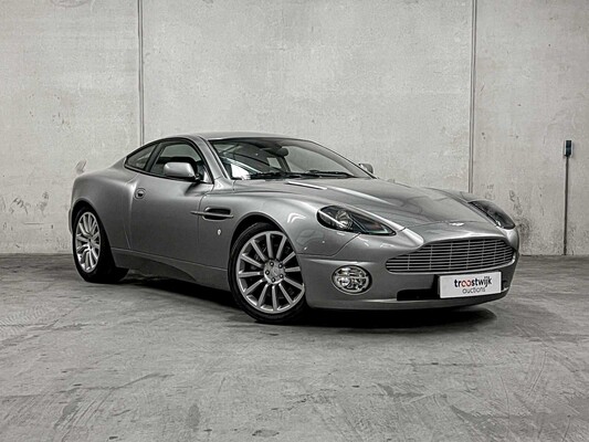 Aston Martin Vanquish 5.9 V12 469pk 2001 (Origineel-NL), 36-HT-PF