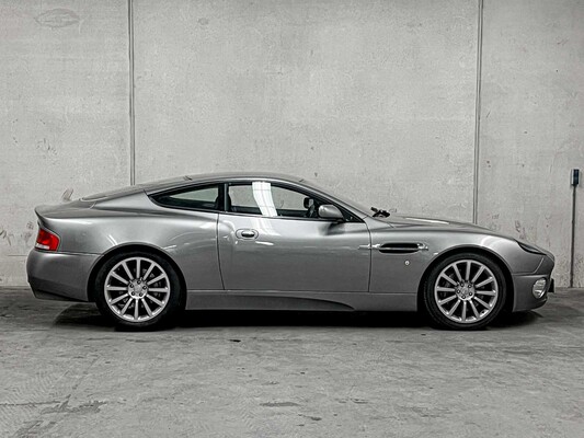 Aston Martin Vanquish 5.9 V12 469hp 2001 (Original-NL), 36-HT-PF