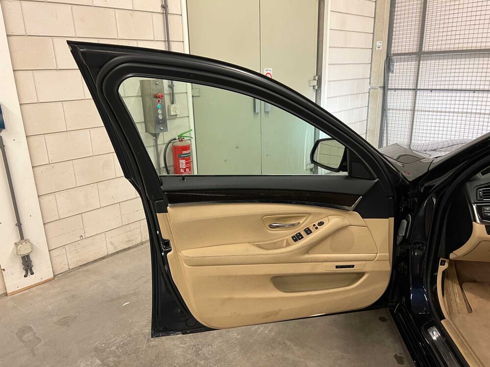 BMW 528i Touring High Executive F11 245PS 2014 5er, 6-TVT-59