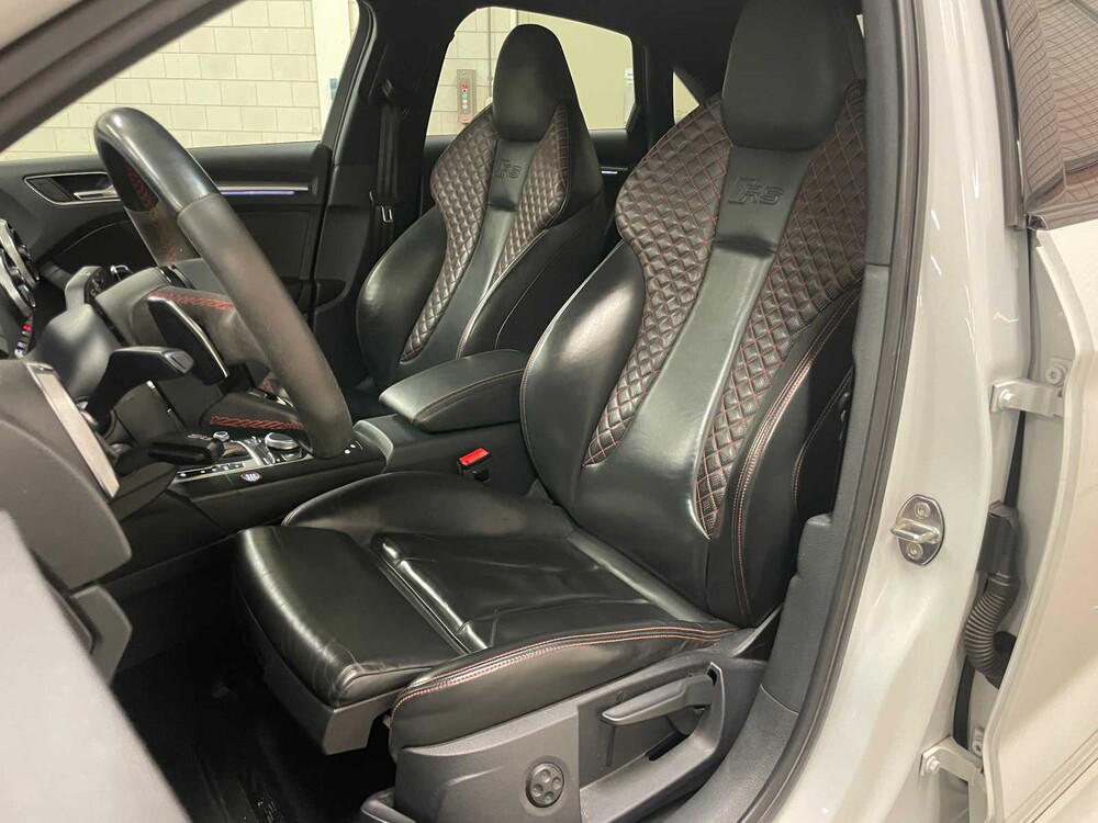 Audi RS3 Saloon 2.5 TFSI Quattro (Black Edition) 400hp 2020, L-931-TN