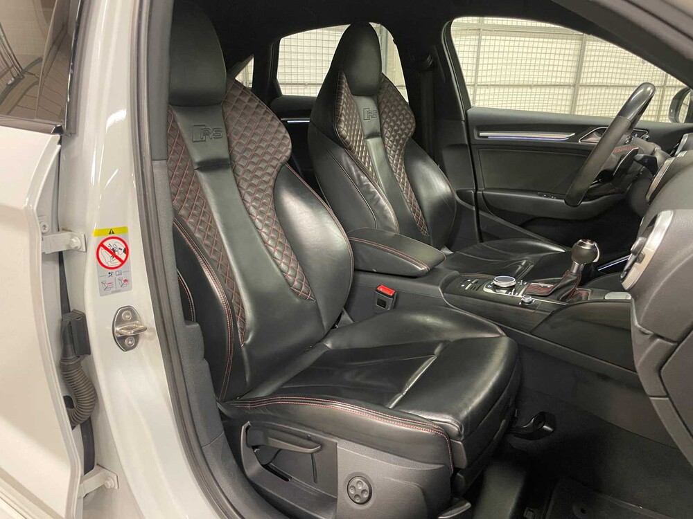 Audi RS3 Saloon 2.5 TFSI Quattro (Black Edition) 400hp 2020, L-931-TN