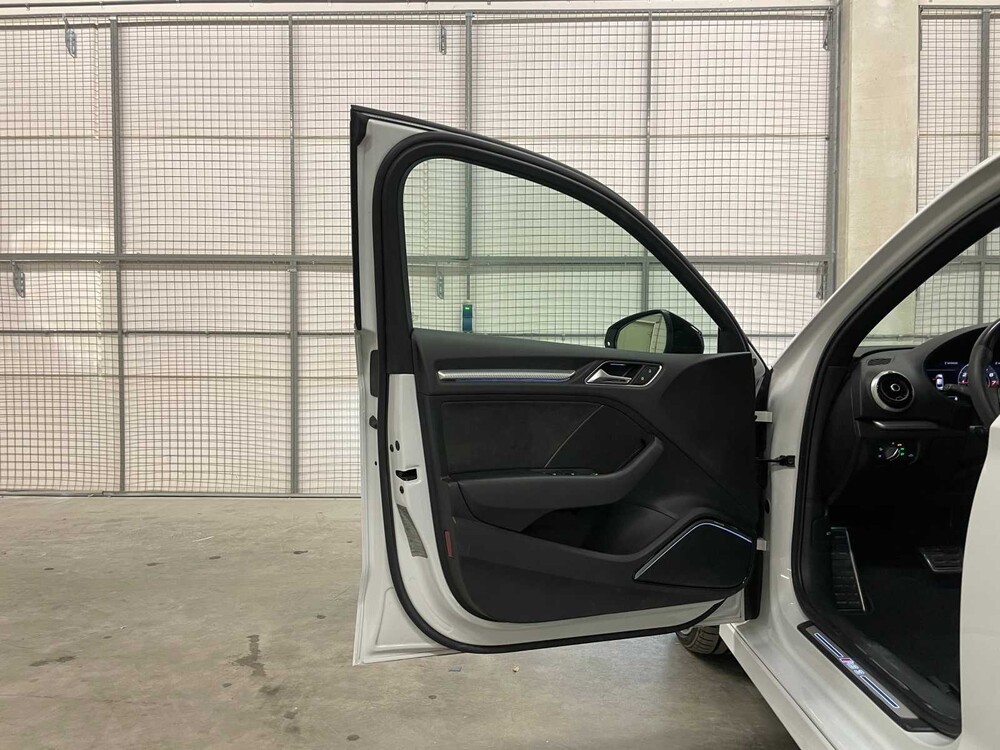 Audi RS3 Saloon 2.5 TFSI Quattro (Black Edition) 400hp 2020, L-931-TN