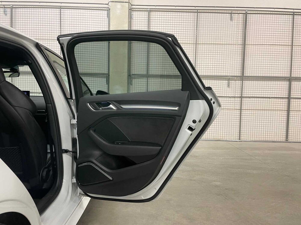 Audi RS3 Saloon 2.5 TFSI Quattro (Black Edition) 400hp 2020, L-931-TN