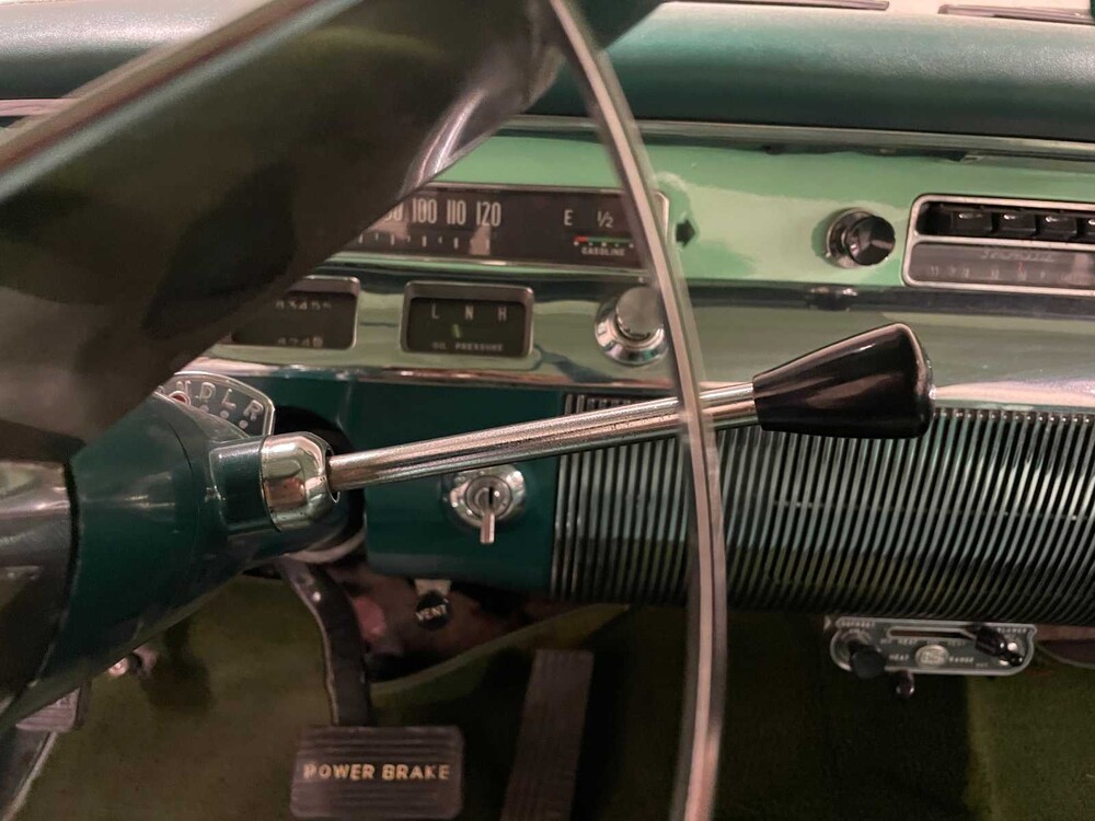 Buick Riviera series 40 Special 200hp 1956, DE-52-09