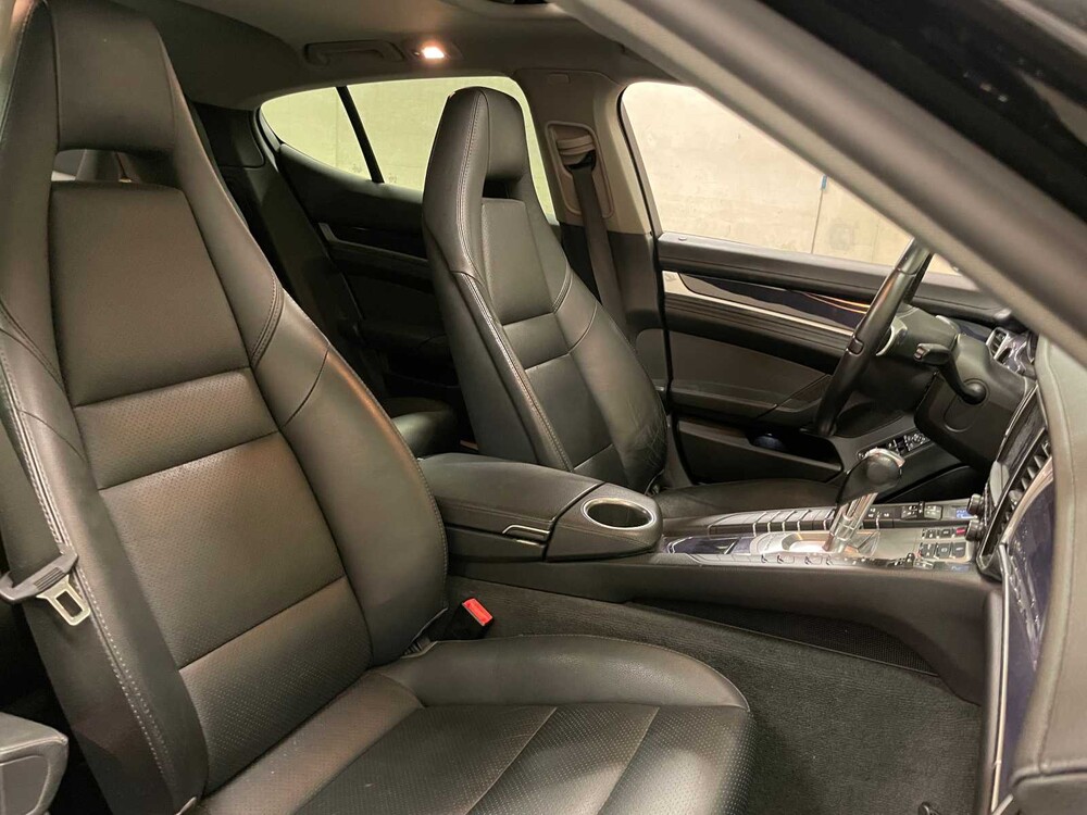 Porsche Panamera 3.0 D 250hp 2012, 44-XZG-6