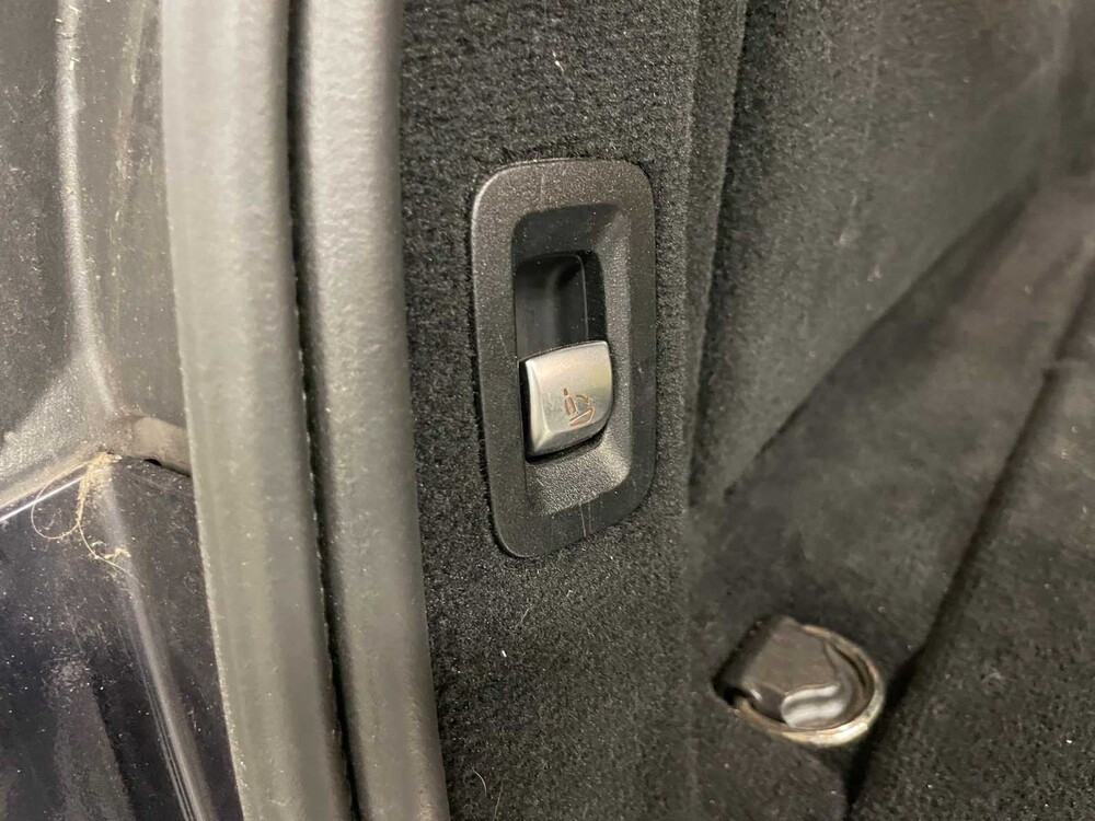 Mercedes-Benz C350 e Estate Hybrid Lease Edition C-Class 211hp 2016 (Original-UK), NF-103-B