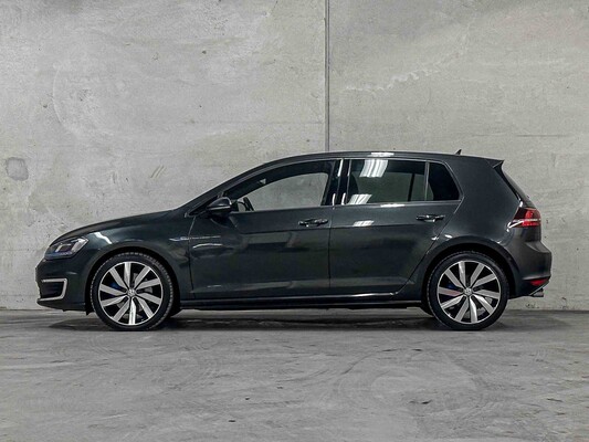 Volkswagen Golf GTE 1.4 TSI 150hp 2015 (Original-NL), GH-791-T