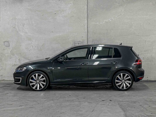 Volkswagen Golf GTE 1.4 TSI 150hp 2015 (Original-NL), GH-791-T