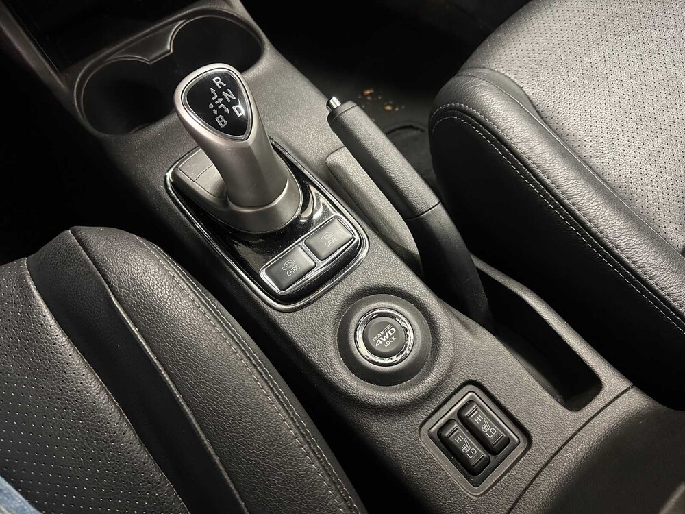  Mitsubishi Outlander 2.0 PHEV Instyle+ 121hp 2013 (Original-UK), 6-SNX-40