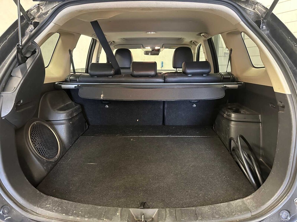  Mitsubishi Outlander 2.0 PHEV Instyle+ 121hp 2013 (Original-UK), 6-SNX-40