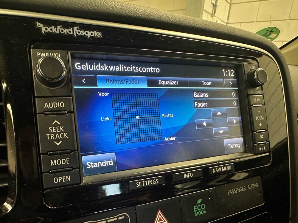  Mitsubishi Outlander 2.0 PHEV Instyle+ 121hp 2013 (Original-UK), 6-SNX-40