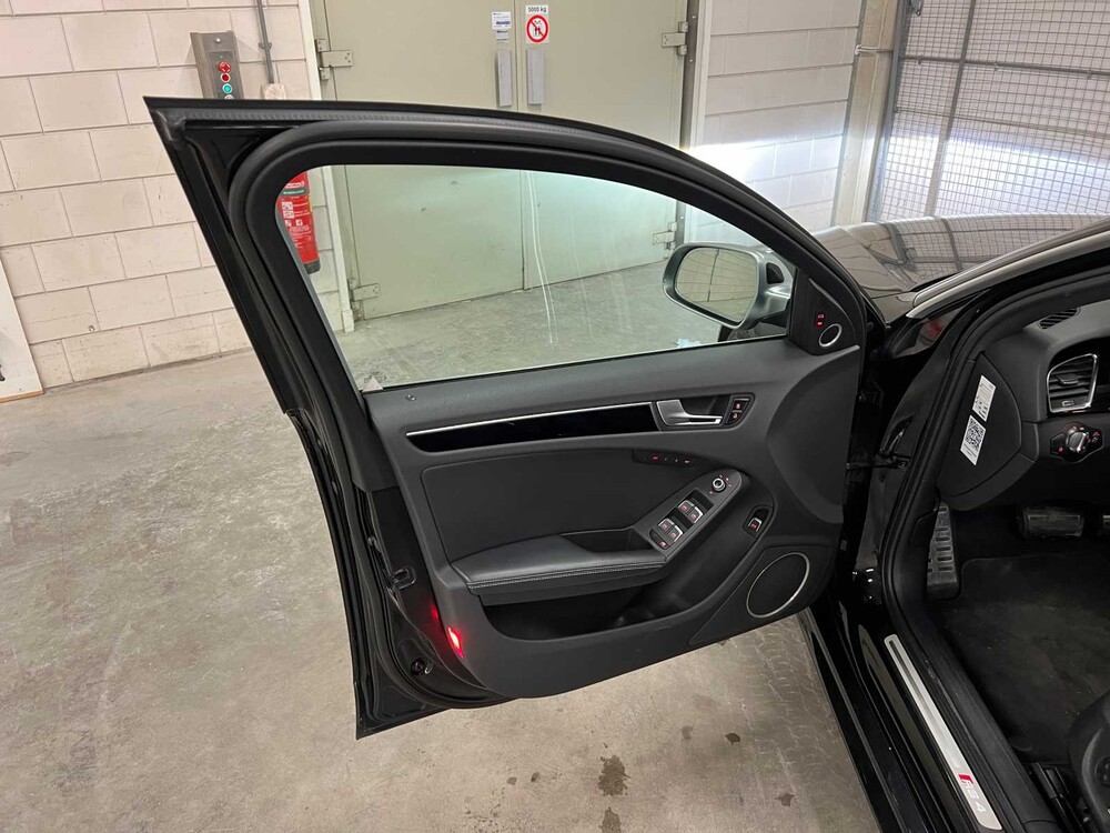 Audi RS4 Avant 4.2 FSI V8 Quattro 450PS 2013, 1-KZB-25