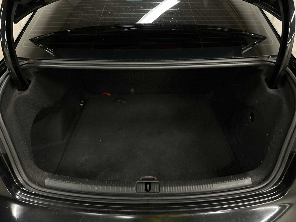 Audi A3 Limousine S-Line 1.4 TFSI CoD Ambition 140PS 2014 (Original-NL), 5-TVP-68