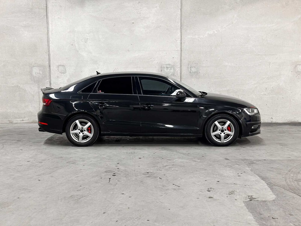 Audi A3 Limousine S-Line 1.4 TFSI CoD Ambition 140PS 2014 (Original-NL), 5-TVP-68