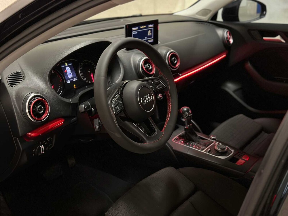 Audi A3 Limousine S-Line 1.4 TFSI CoD Ambition 140PS 2014 (Original-NL), 5-TVP-68