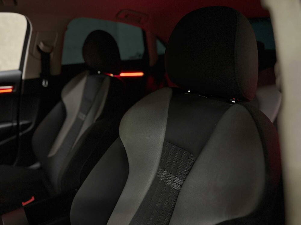 Audi A3 Limousine S-Line 1.4 TFSI CoD Ambition 140PS 2014 (Original-NL), 5-TVP-68