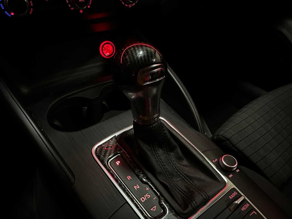 Audi A3 Limousine S-Line 1.4 TFSI CoD Ambition 140PS 2014 (Original-NL), 5-TVP-68