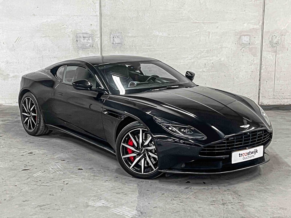 Aston Martin DB11 4.0 V8 510pk 2017, NL-Kenteken