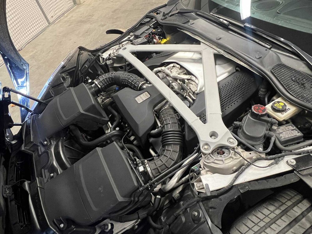 Aston Martin DB11 4.0 V8 510pk 2017, NL-Kenteken