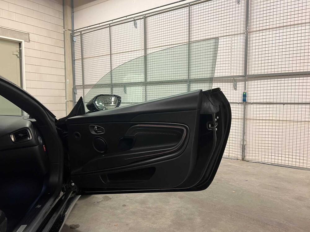 Aston Martin DB11 4.0 V8 510pk 2017, NL-Kenteken