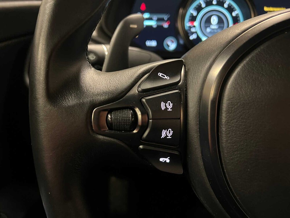 Aston Martin DB11 4.0 V8 510pk 2017, NL-Kenteken