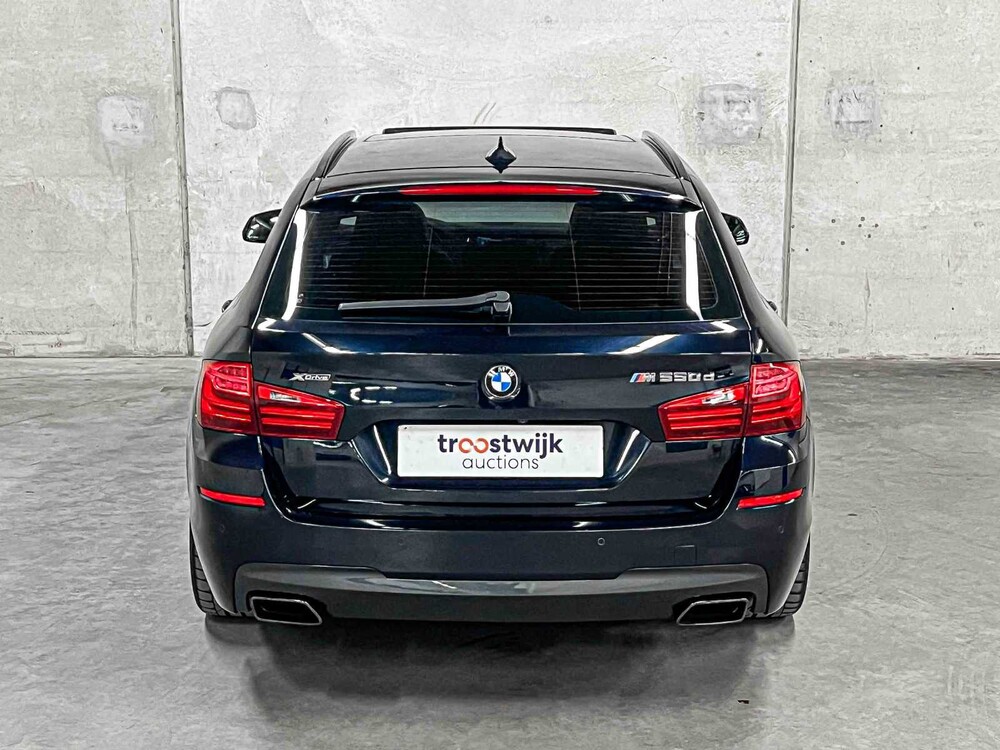 BMW M550 Touring xDrive F11 381pk 2014 5-serie (Origineel-NL), 3-XFP-64