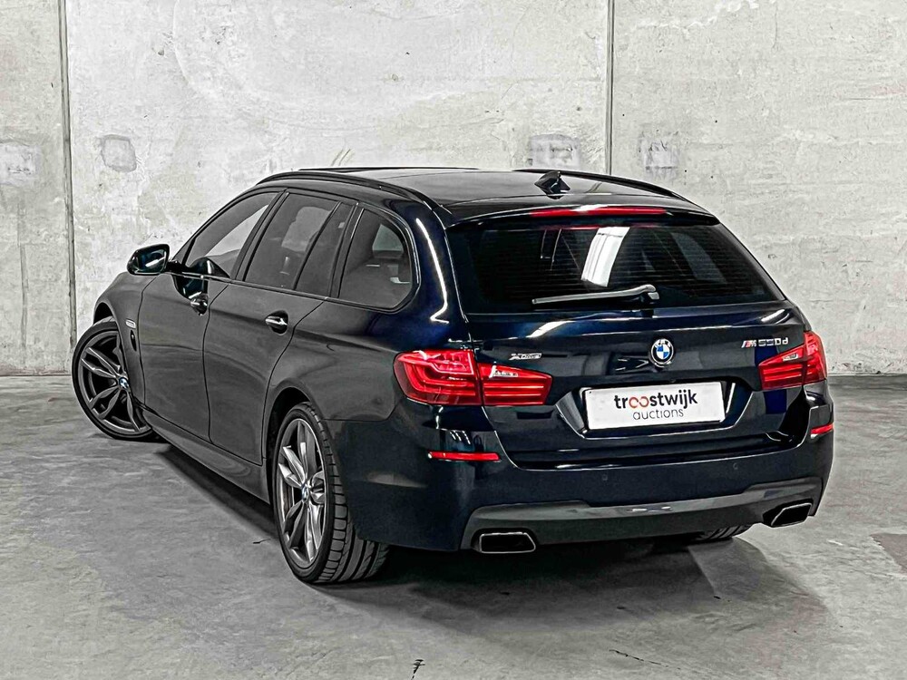 BMW M550 Touring xDrive F11 381pk 2014 5-serie (Origineel-NL), 3-XFP-64