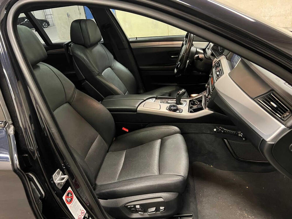BMW M550 Touring xDrive F11 381pk 2014 5-serie (Origineel-NL), 3-XFP-64