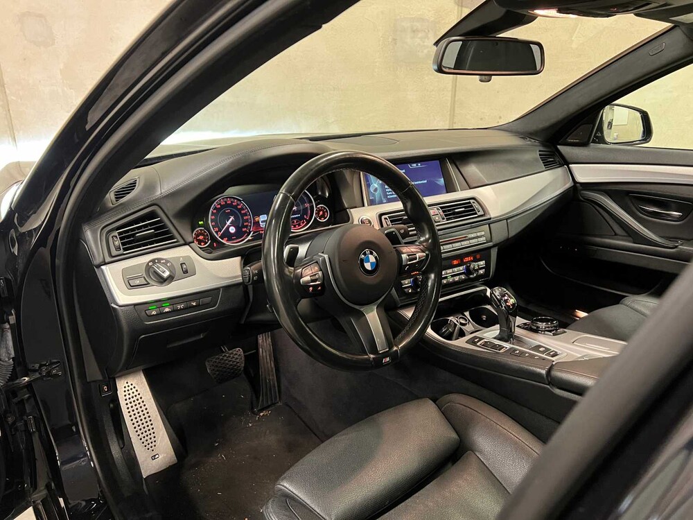 BMW M550 Touring xDrive F11 381pk 2014 5-serie (Origineel-NL), 3-XFP-64