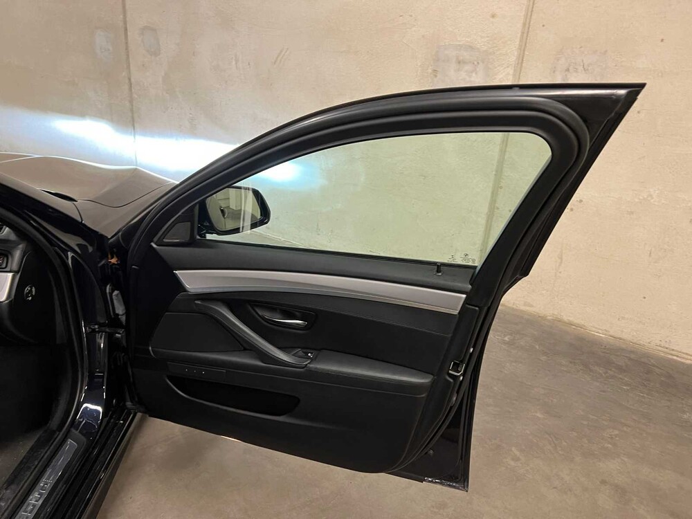 BMW M550 Touring xDrive F11 381pk 2014 5-serie (Origineel-NL), 3-XFP-64