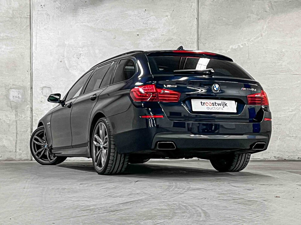 BMW M550 Touring xDrive F11 381pk 2014 5-serie (Origineel-NL), 3-XFP-64
