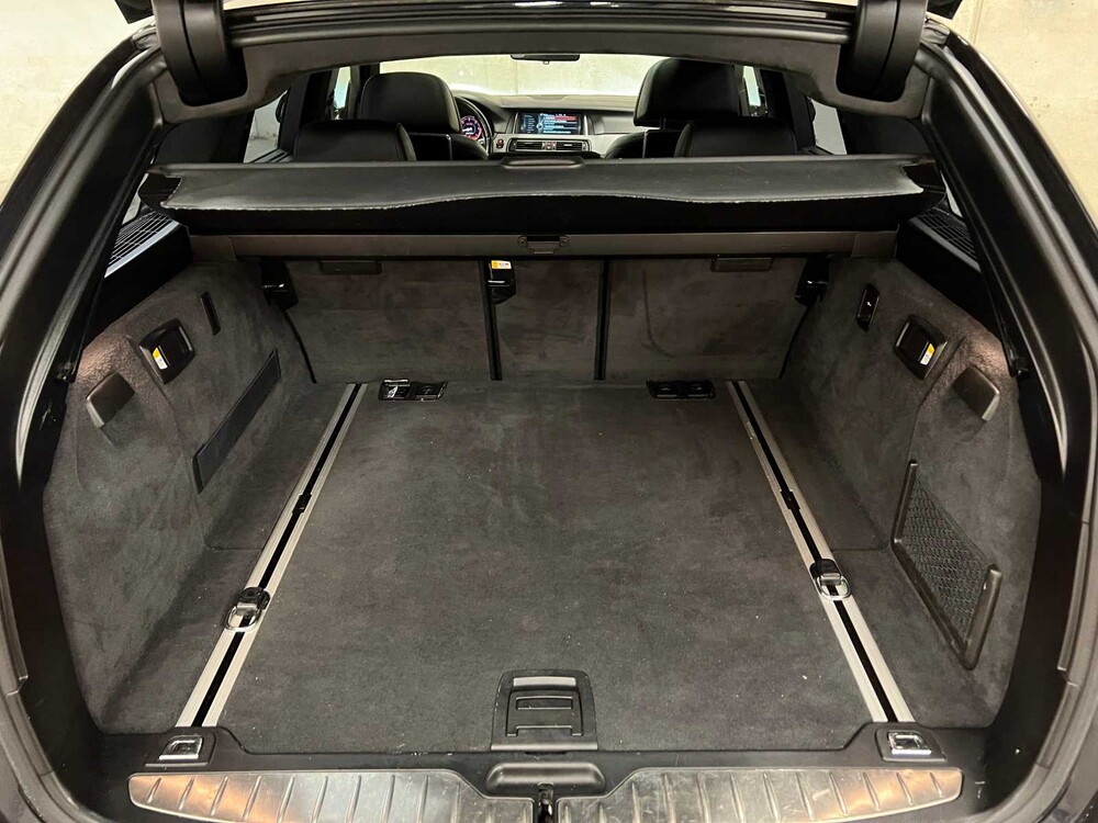 BMW M550 Touring xDrive F11 381pk 2014 5-serie (Origineel-NL), 3-XFP-64