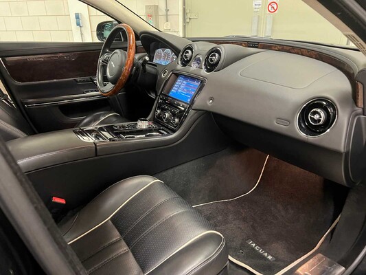 Jaguar XJ 5.0 V8 Portfolio SWB MY-2011 FACELIFT 385PS (Original-NL), 76-PPR-8