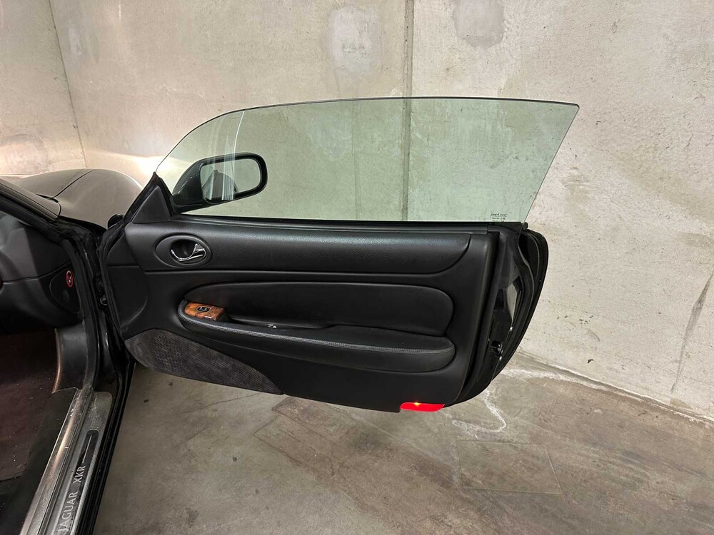 Jaguar XKR 4.0 V8 Convertible 363pk 2000, 93-KDG-2