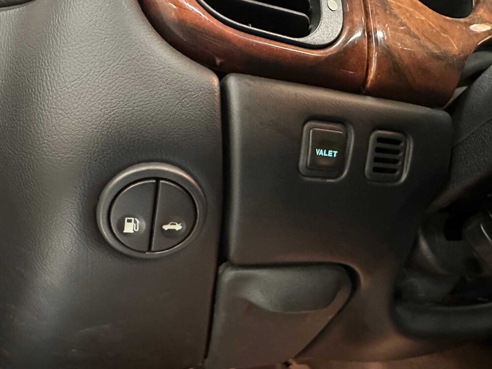 Jaguar XKR 4.0 V8 Convertible 363pk 2000, 93-KDG-2