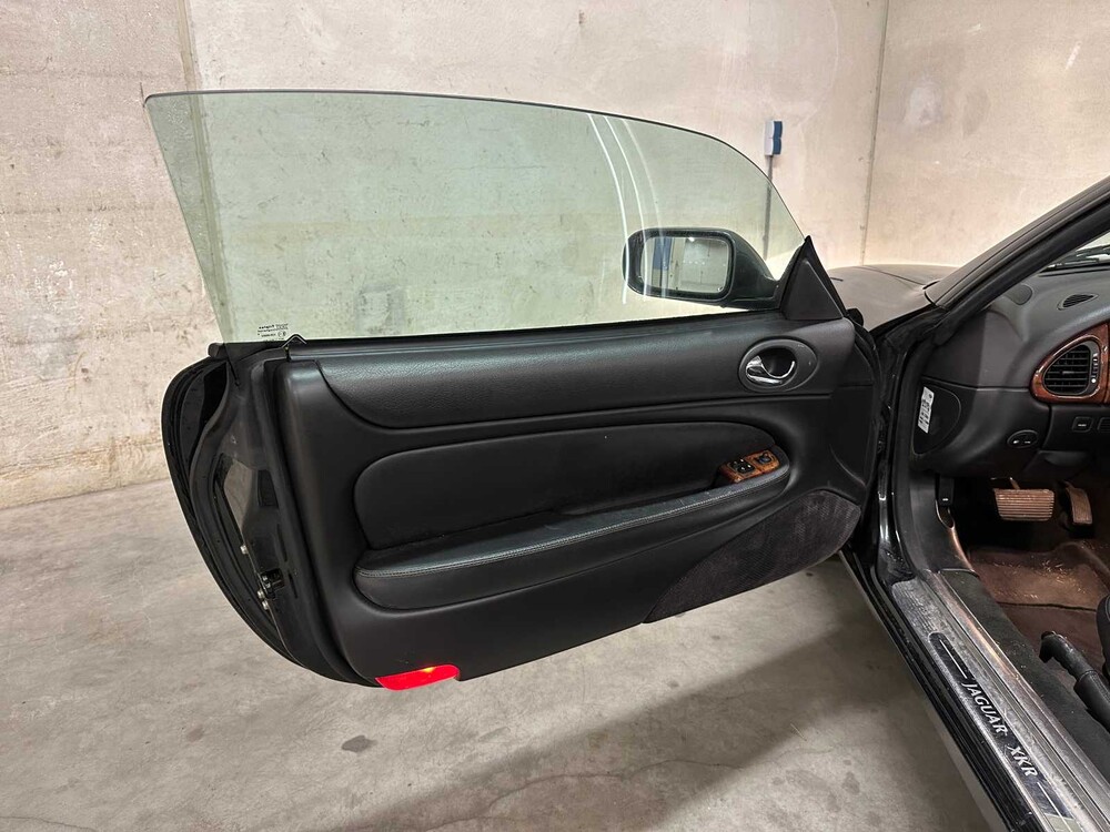 Jaguar XKR 4.0 V8 Convertible 363pk 2000, 93-KDG-2